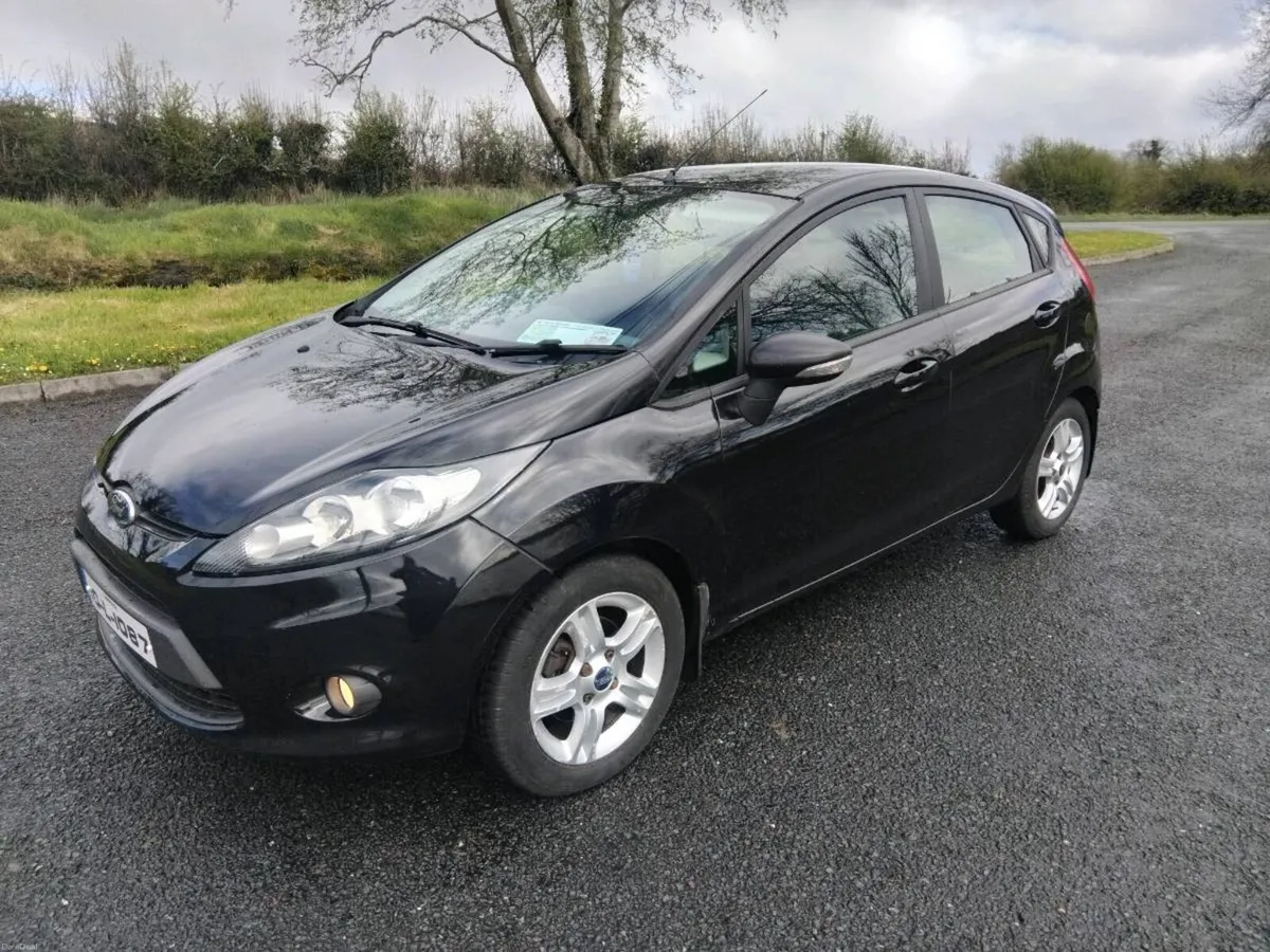 🚗🚗Ford Fiesta Low Kms🚗🚗 - Image 2