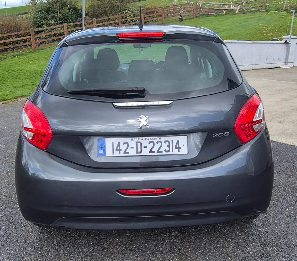 Peugeot 208 - Image 4