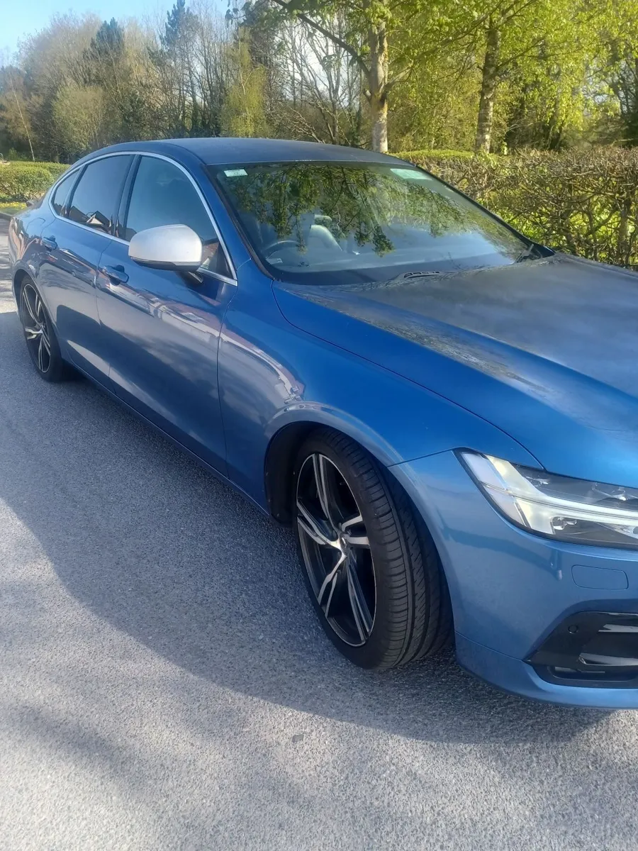 Volvo S90 R Design Pro Plus 2017 - Image 1
