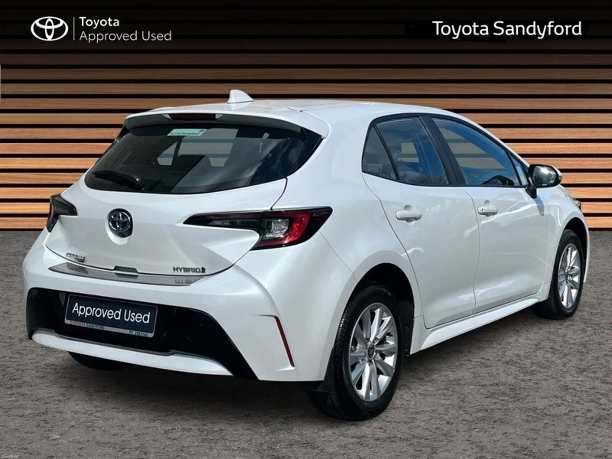 Toyota Corolla HYBRID LUNA HATCHBACK - VERY LOW MI - Image 2
