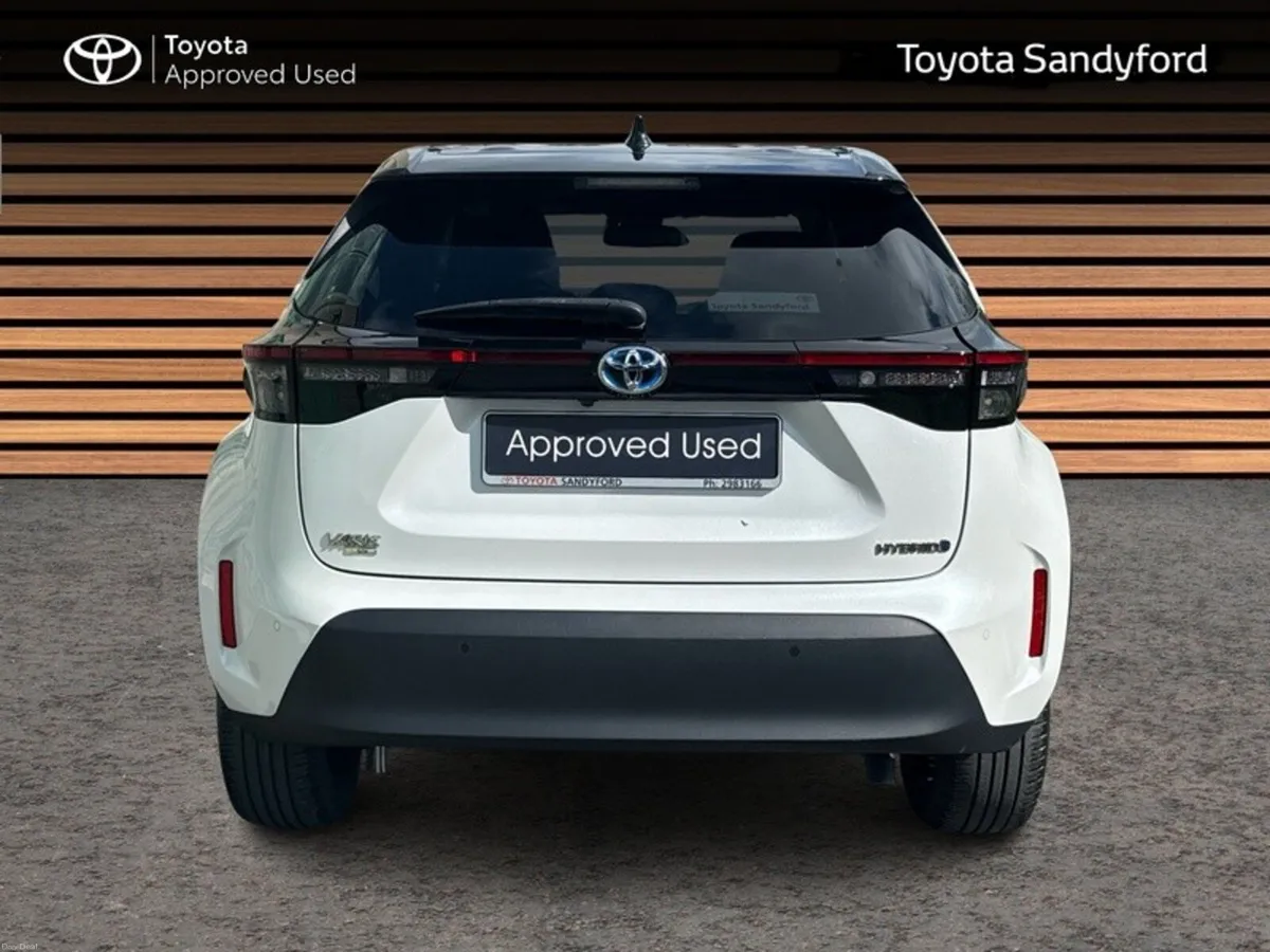 Toyota Yaris Cross SOL TOP SPEC HYBRID AUTO // SID - Image 4