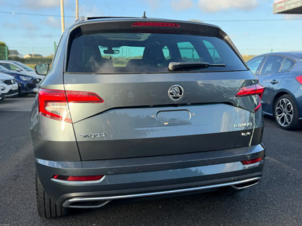 Skoda Karoq SPORTLINE TDI 4X4 *PANORAMIC SUNROOF* - Image 3