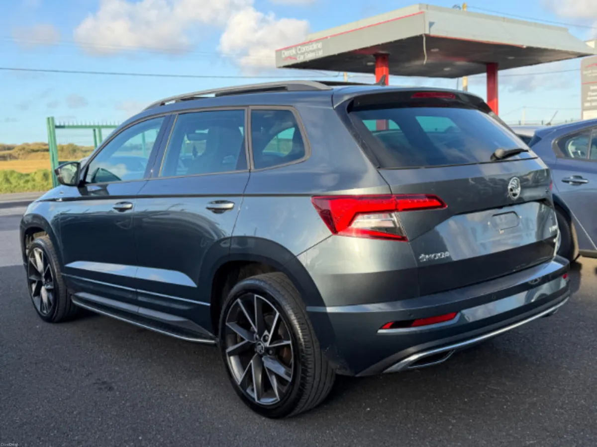 Skoda Karoq SPORTLINE TDI 4X4 *PANORAMIC SUNROOF* - Image 2
