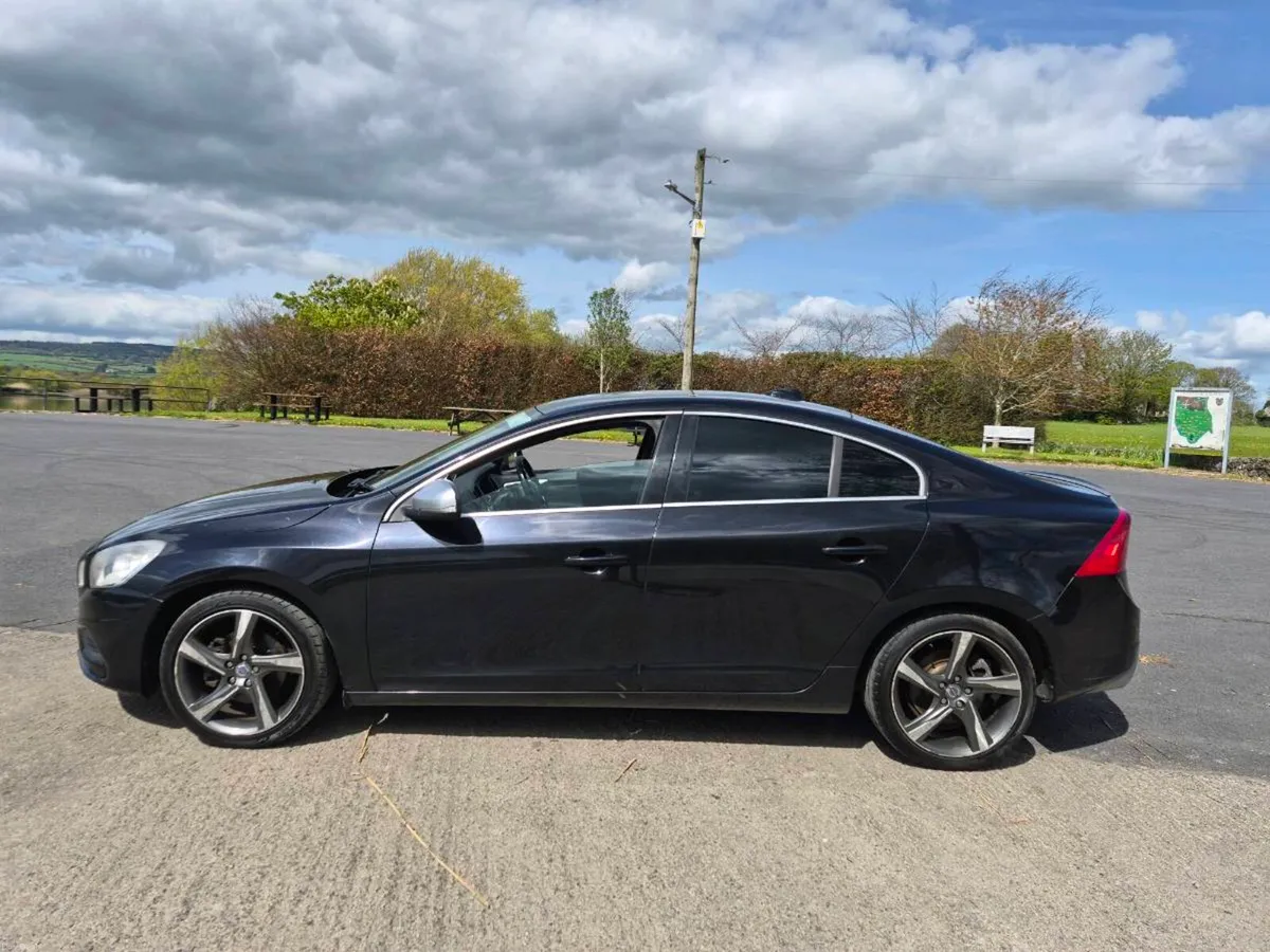 132 Volvo S60 D2 R Design NCT 11/26 - Image 4