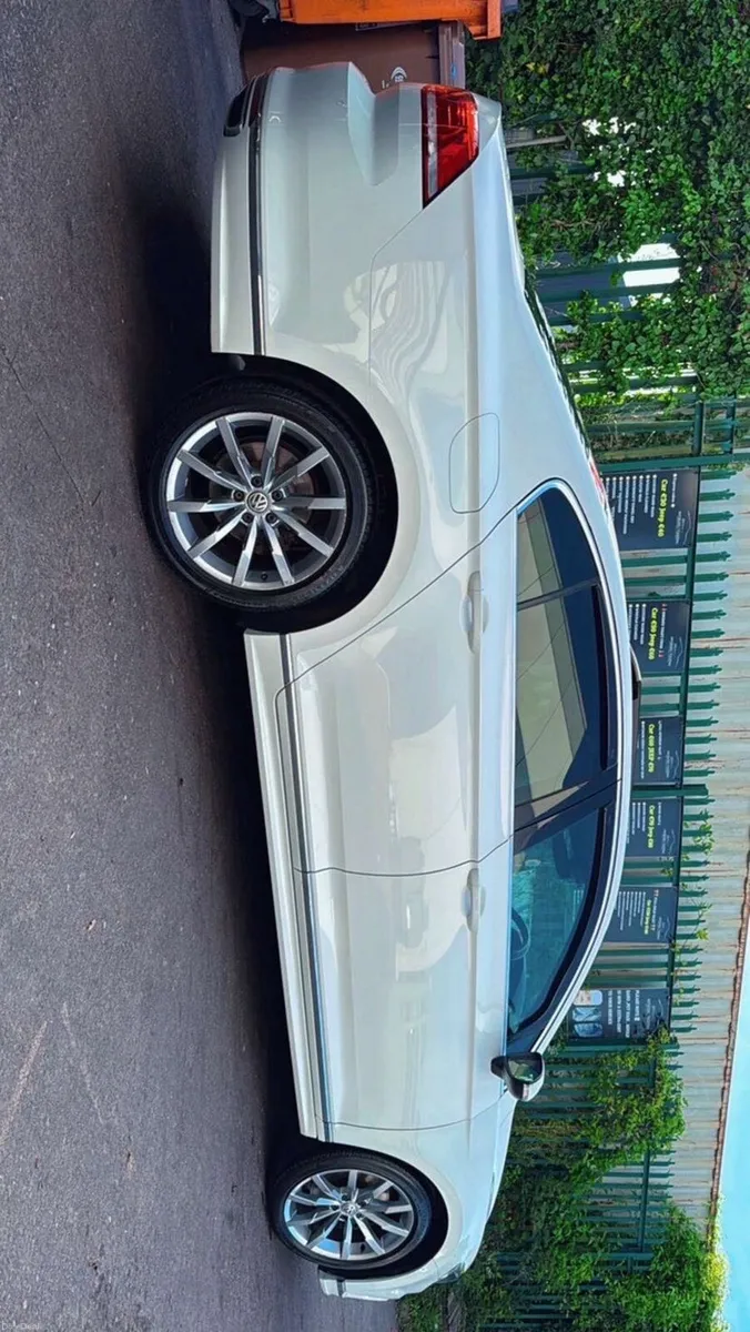 Volkswagen Passat Rline - Image 3