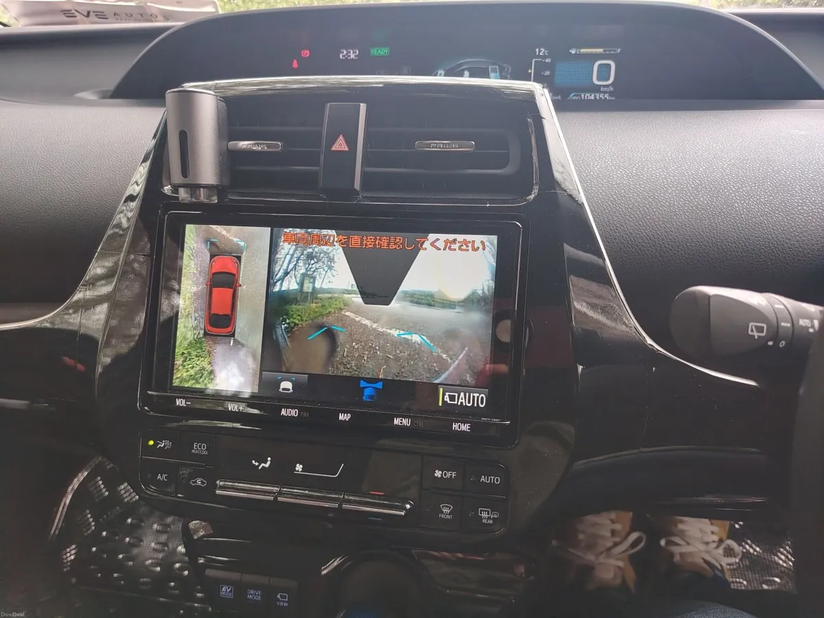 Toyota Prius 2020 - Image 2