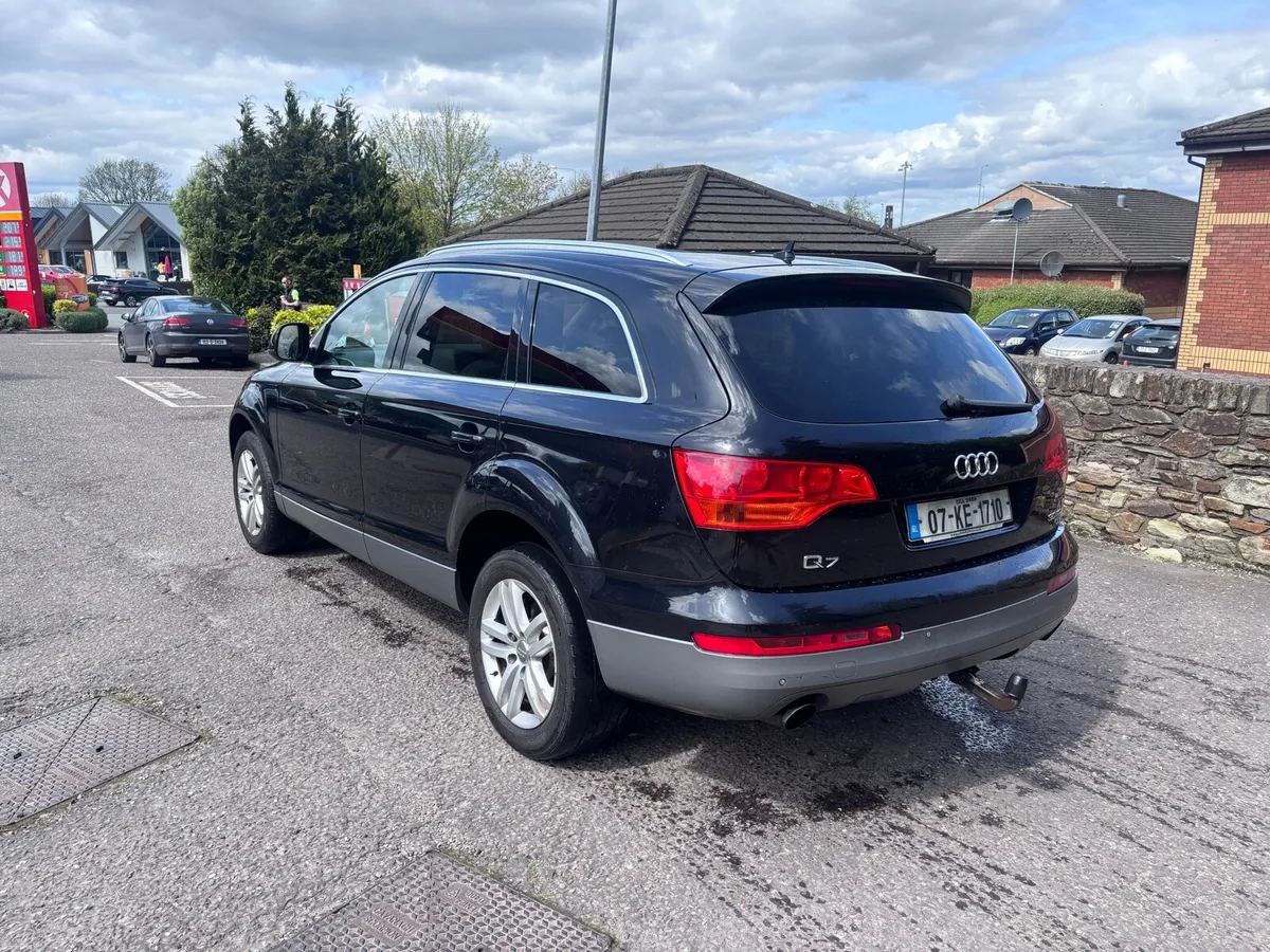 AUDI Q7 - Image 3
