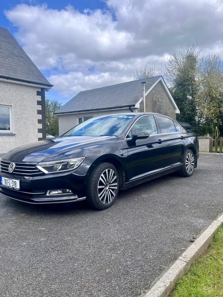 Volkswagen Passat - Image 3