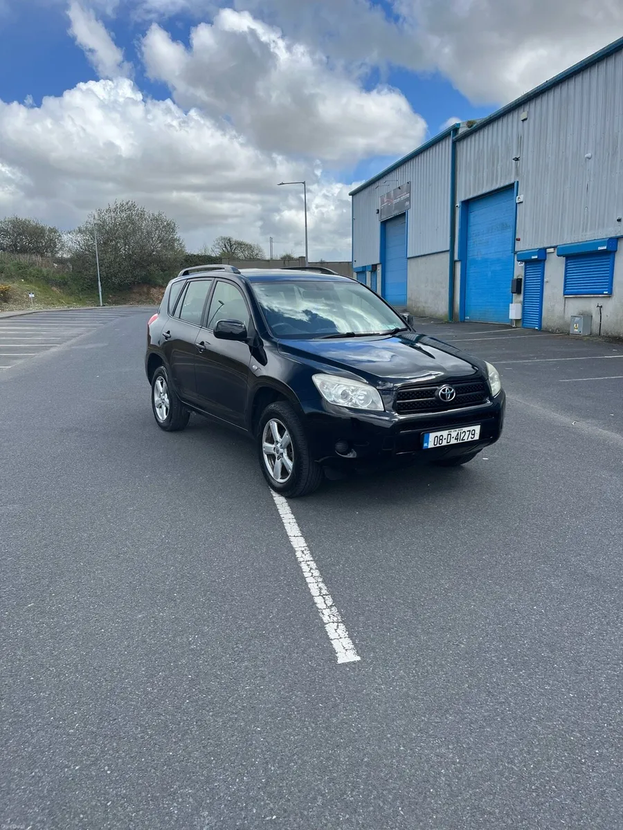 Toyota RAV4 - Image 1