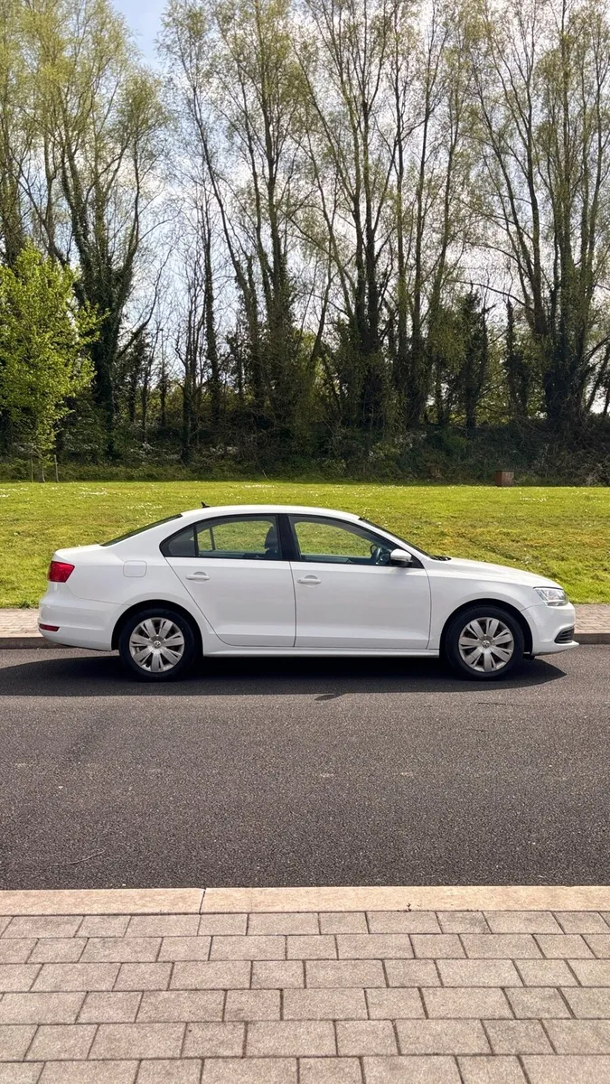 2014 (141) Volkswagen Jetta 1.2L TSI Manual - Image 2