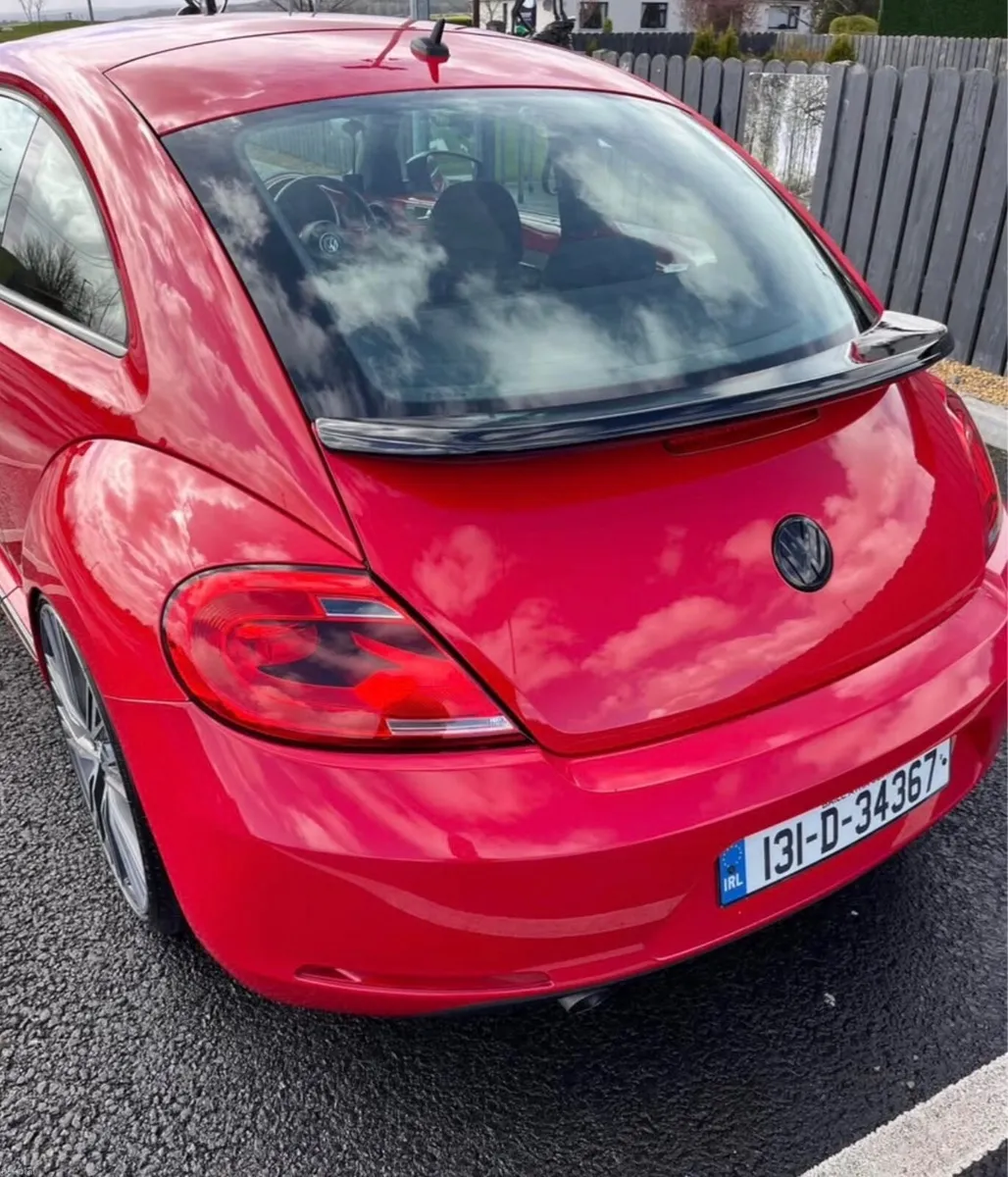 Volkswagen Beetle 2013 - Image 2