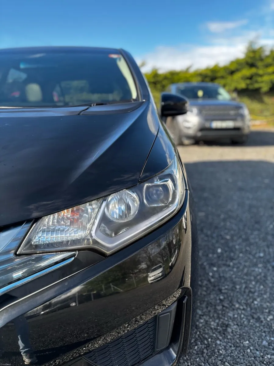 Honda fit hybird leather package - Image 3