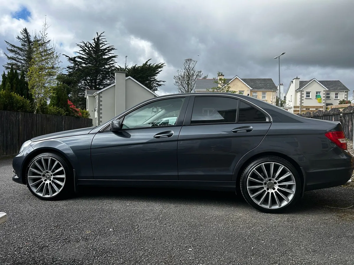 Mercedes Benz C220 auto - Image 3
