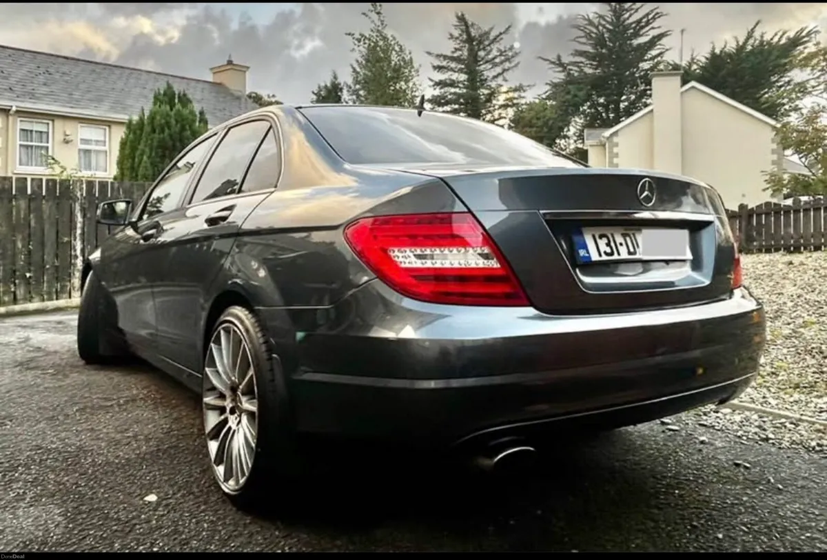 Mercedes Benz C220 auto - Image 4