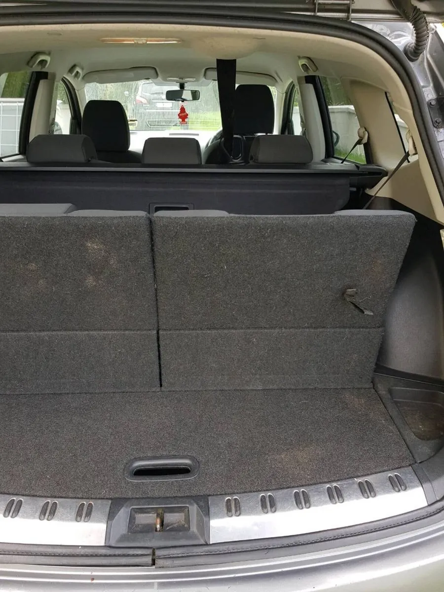 Nissan qashqai+2 - Image 3