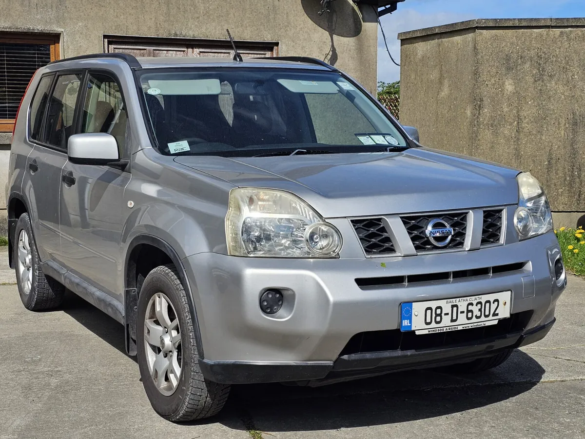 Nissan X-Trail 2008 petrol low miles €2200 - Image 4