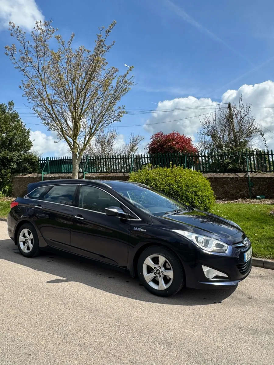2012 hyundai i40 estate nctd - Image 1