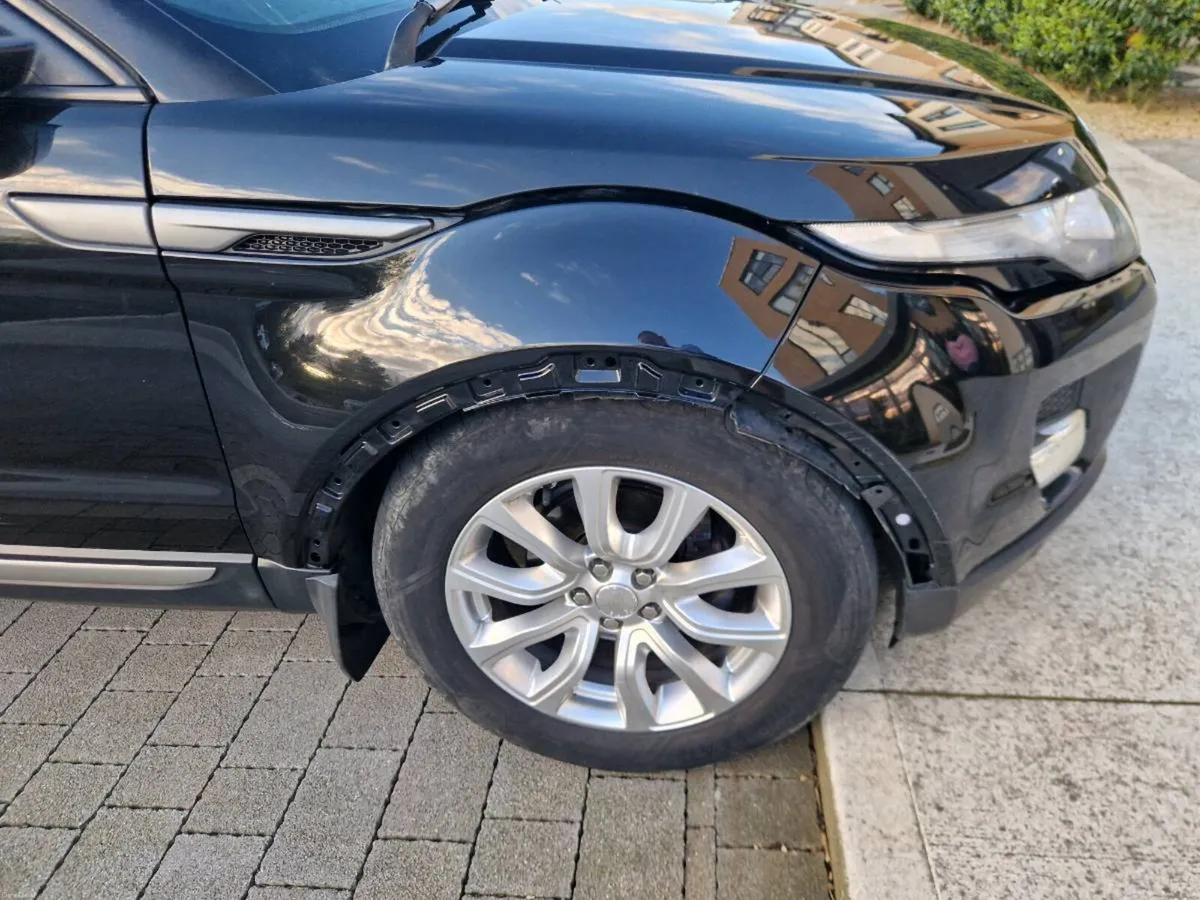 Range Rover Evouqe - READ AD - Image 3