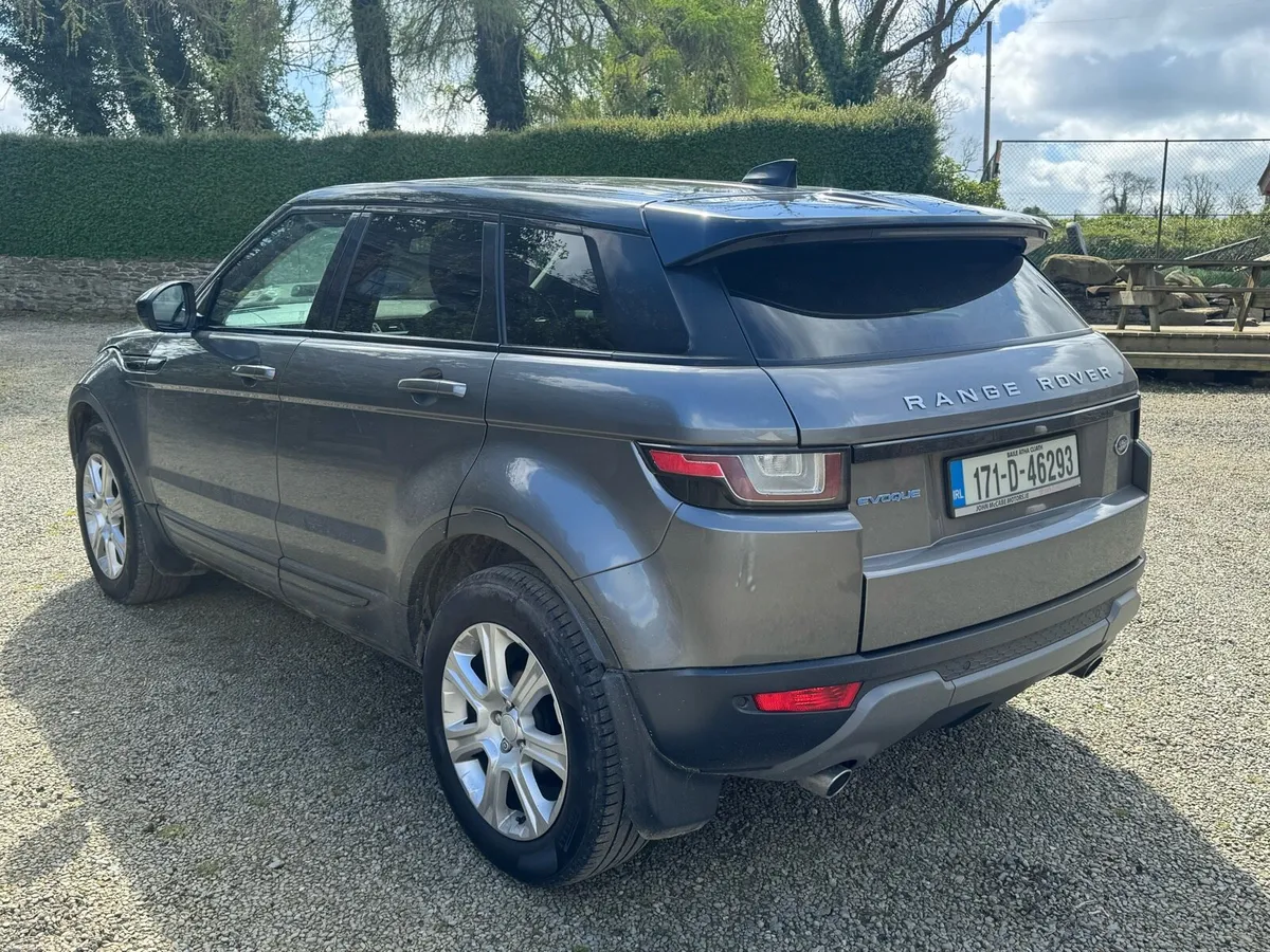 Range Rover - Image 3