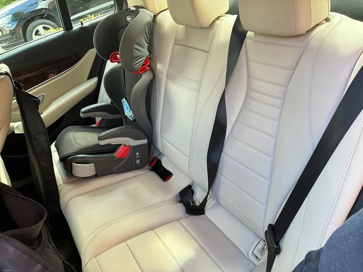 Mercedes-Benz E-Class 2017 - Image 2