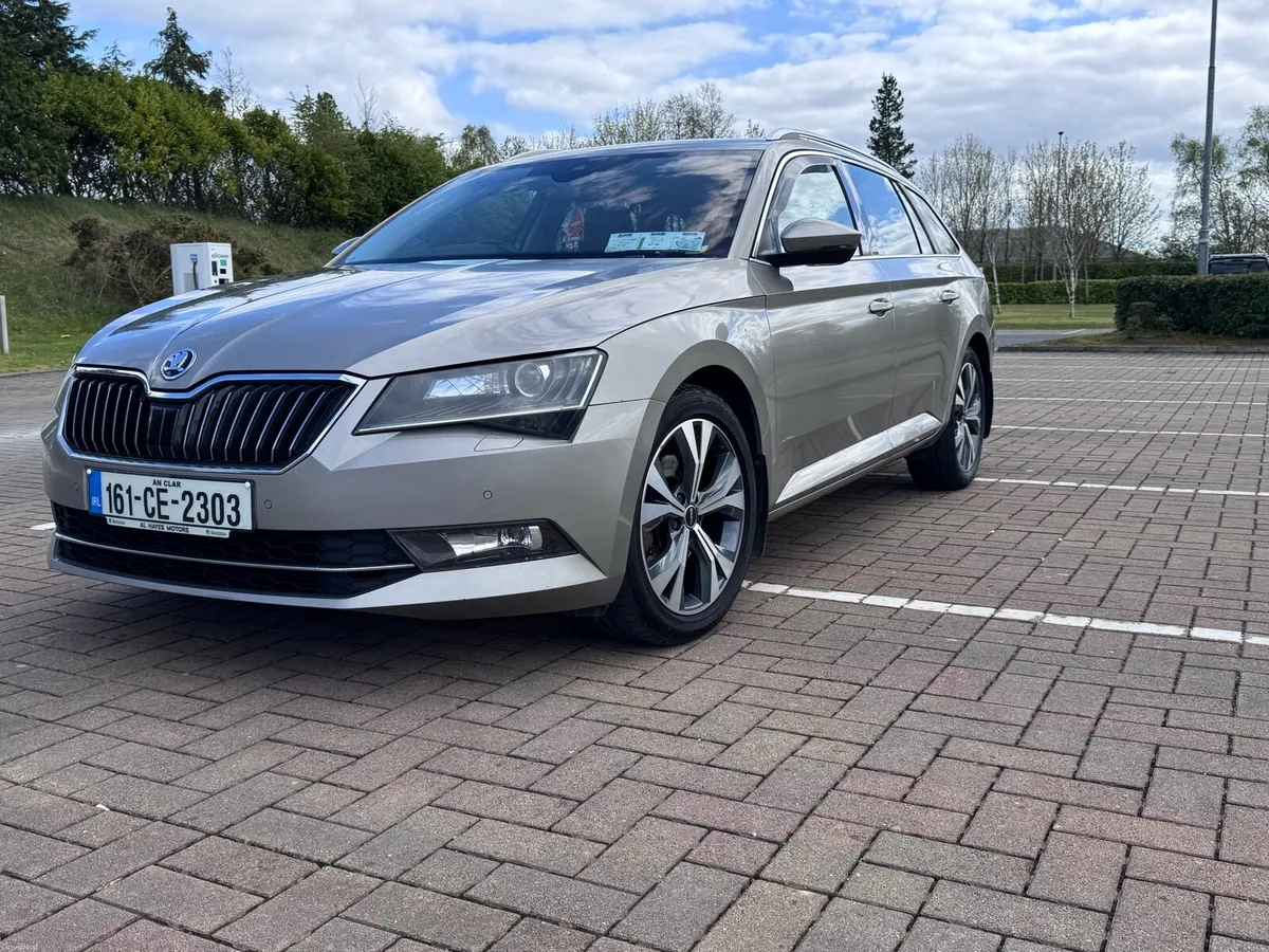 Skoda Superb Estate RARE 190bhp Auto - Image 3