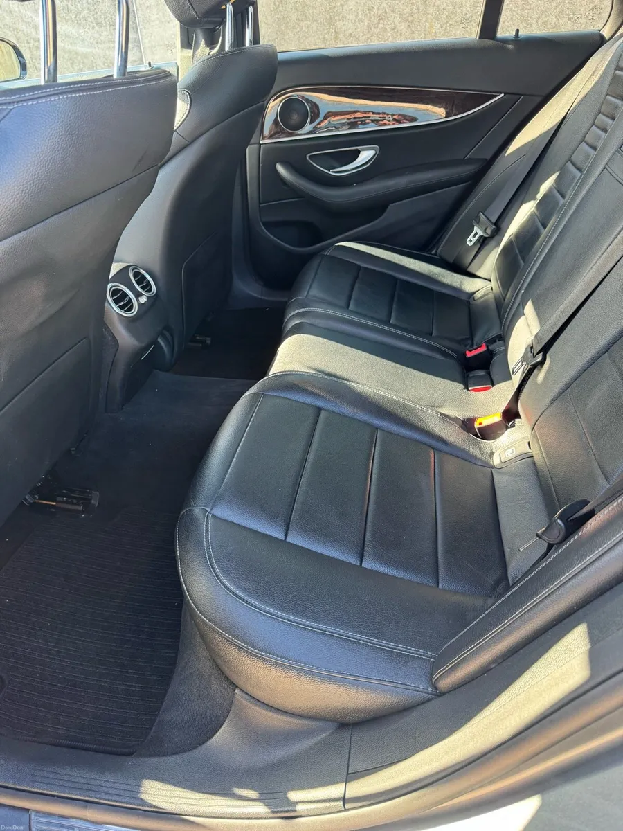Mercedes Benz E Class - Image 6