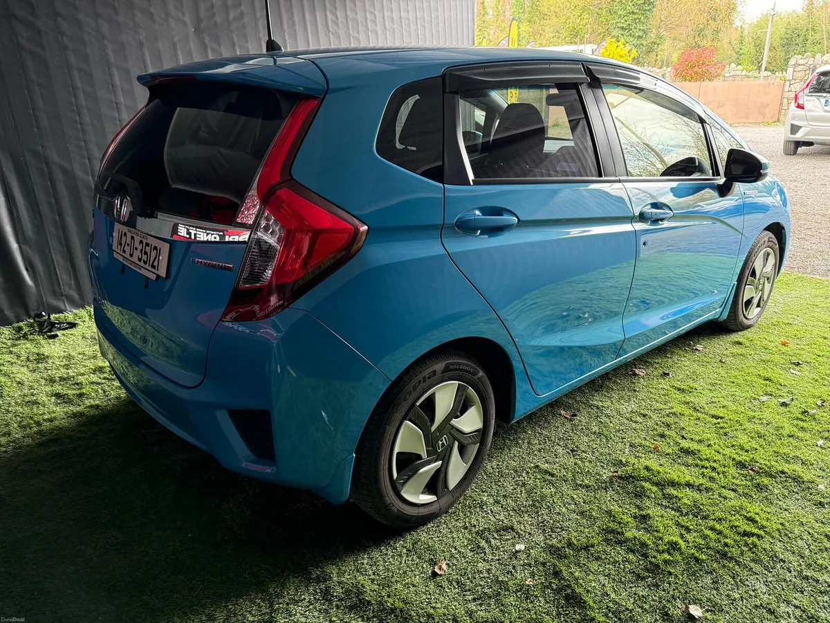 2014 Honda Fit/ JAZZ  Automatic - Image 5