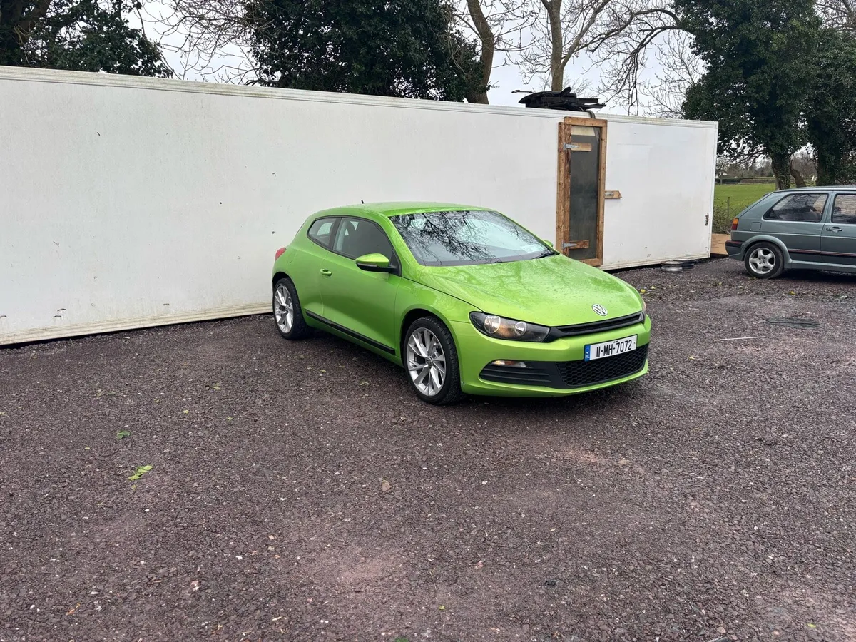 Volkswagen Sirocco 2,0 diesel automatic - Image 2