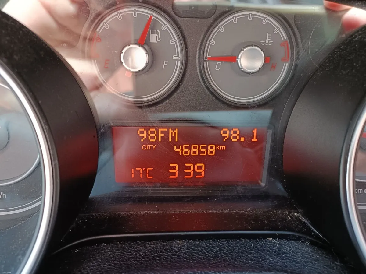 Fiat Punto 2011 - Image 2