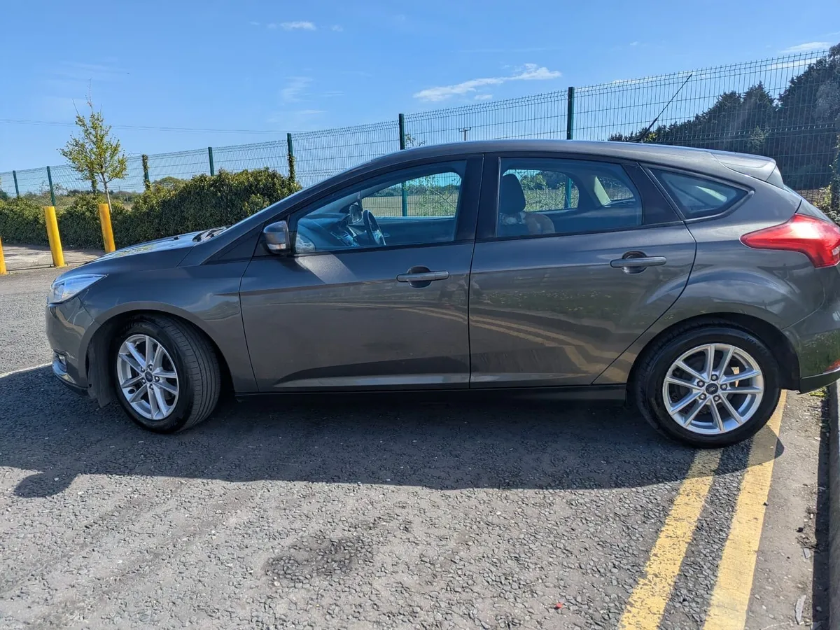 Ford Focus 2016 - Image 2