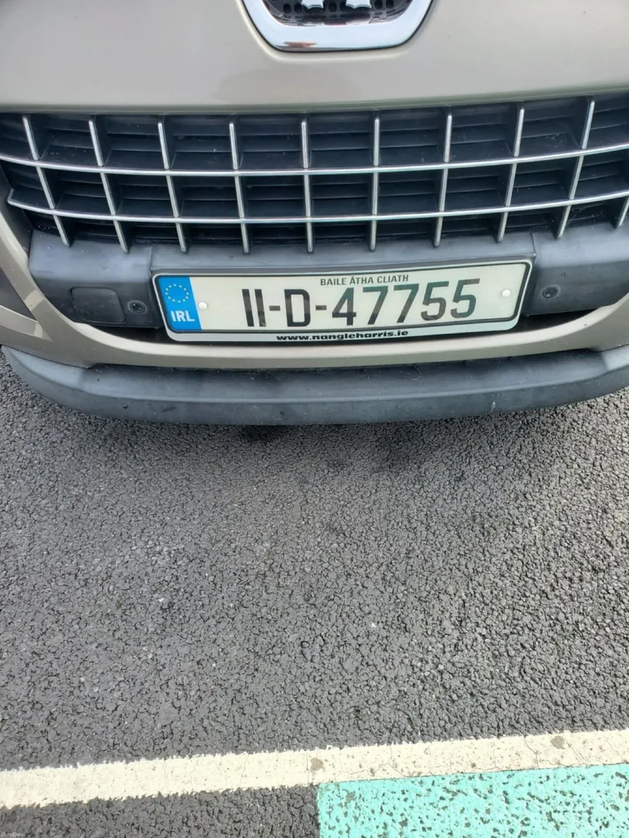 2011 Peugeot 3008 Sport Automatic 1.6 HDi 112bhp - Image 3