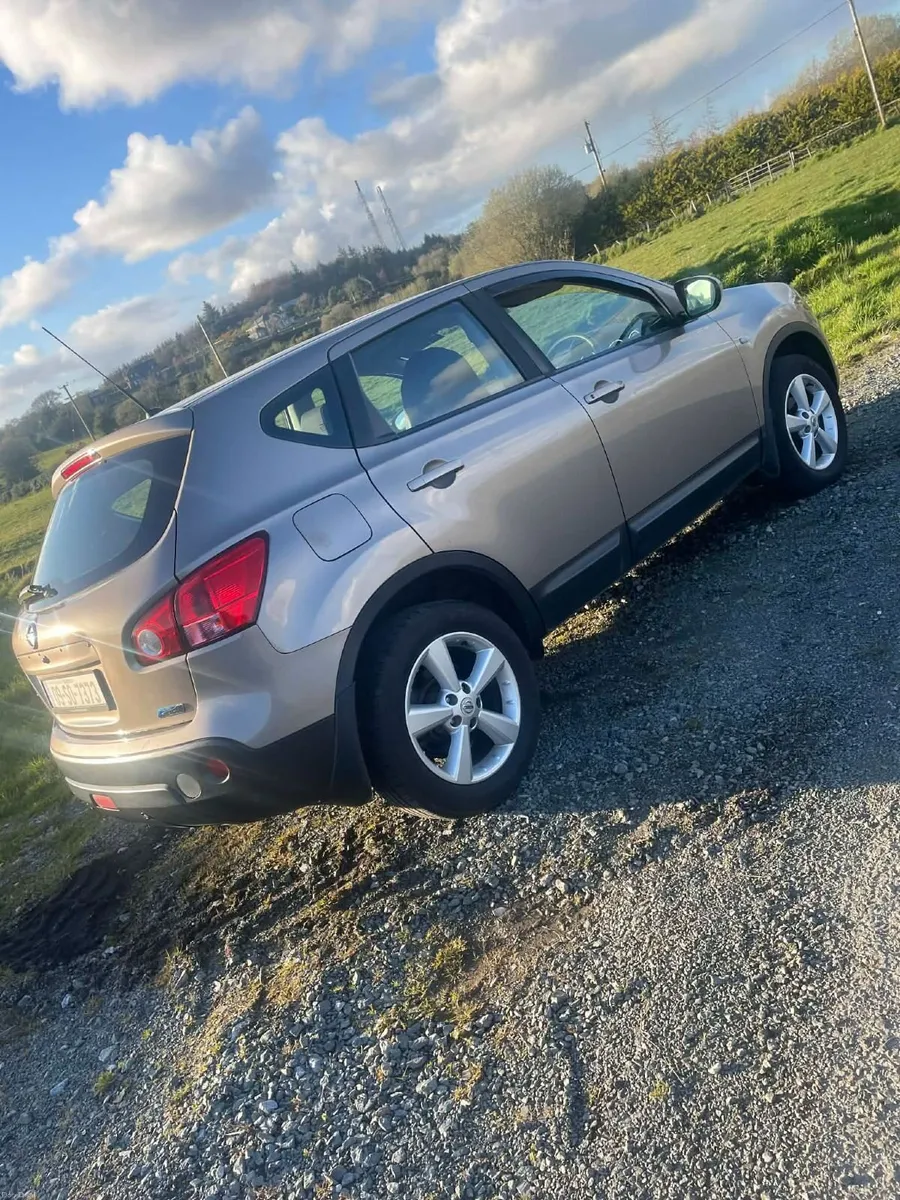 Nissan Qashqai 2009 - Image 2