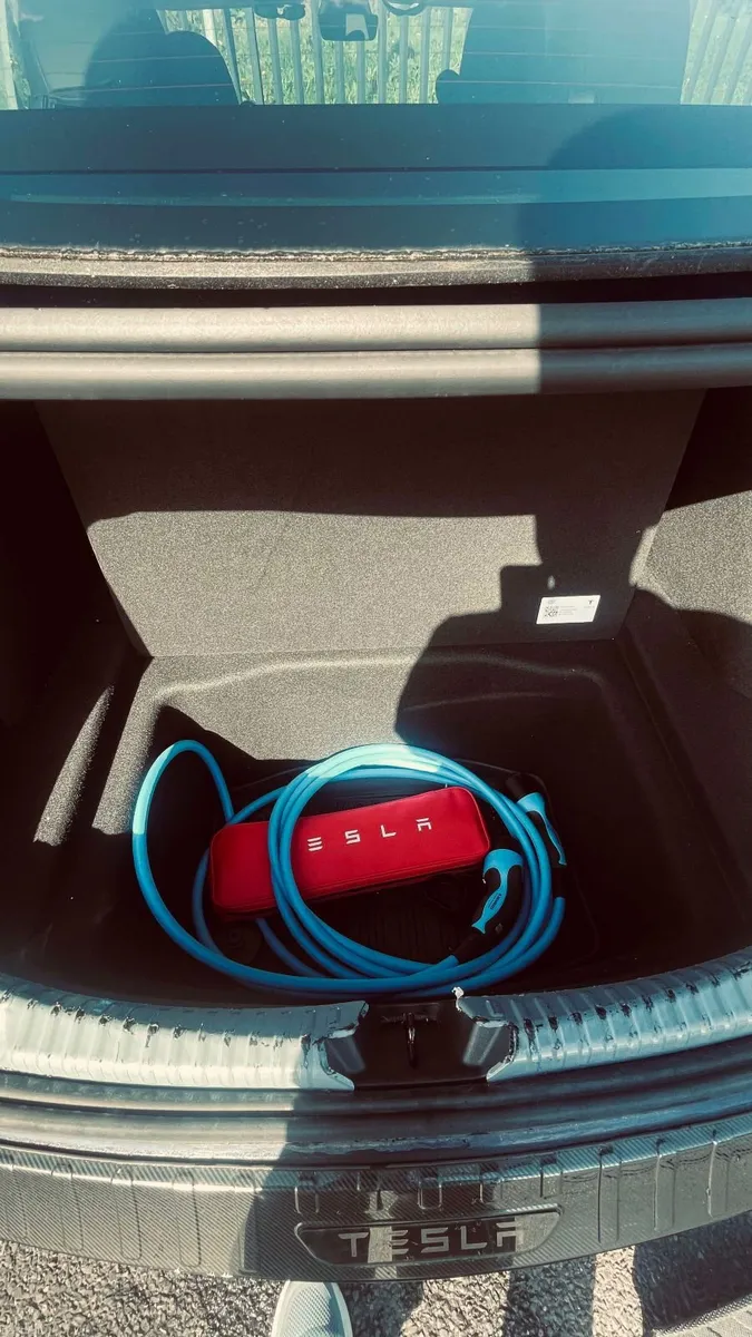 2023 Tesla Model 3 RWD Deep Blue EAP 19" - Image 5