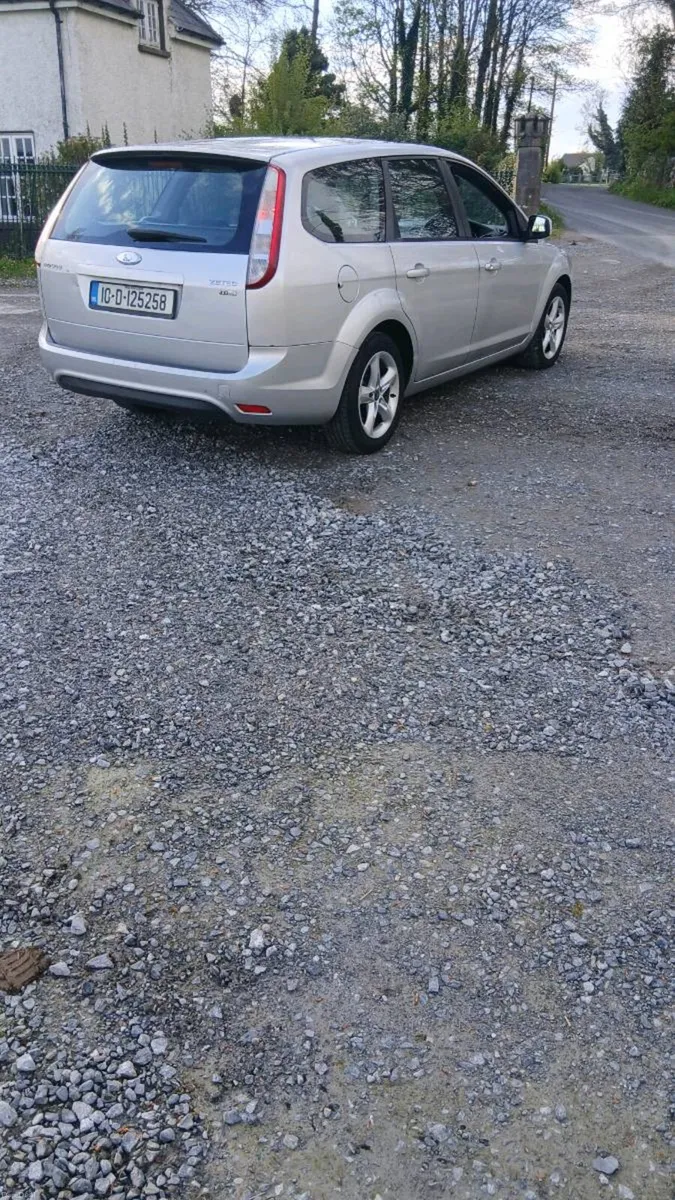 2010 ford focus 1.6tdci estate nct 04/27 - Image 4