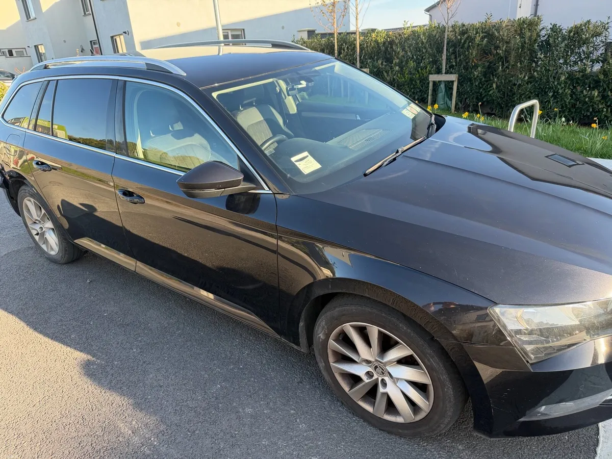 Skoda Superb 2017 2.0 TDI - Image 3