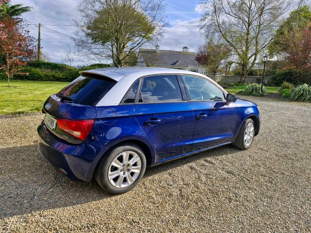 Audi A1 1.4 tfsi s-tronic, leather interior - Image 4