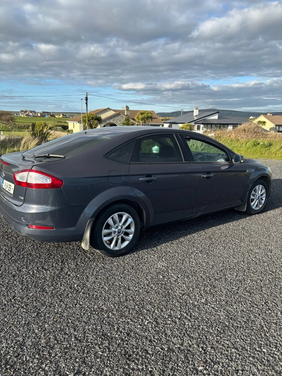 Ford mondeo - Image 2
