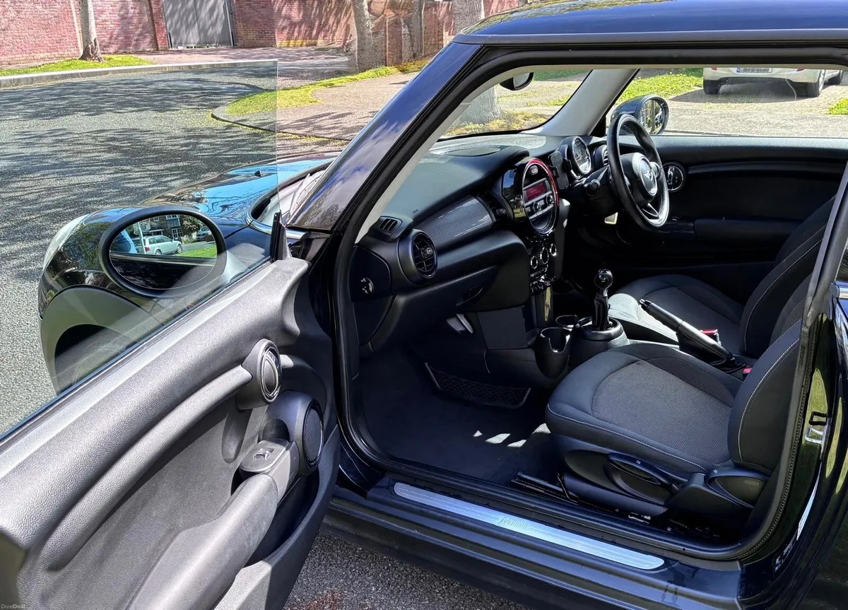 Mini Cooper 2014 - Image 4