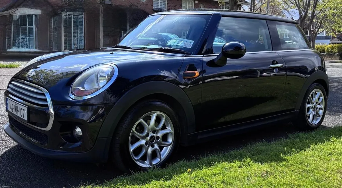 Mini Cooper 2014 - Image 2