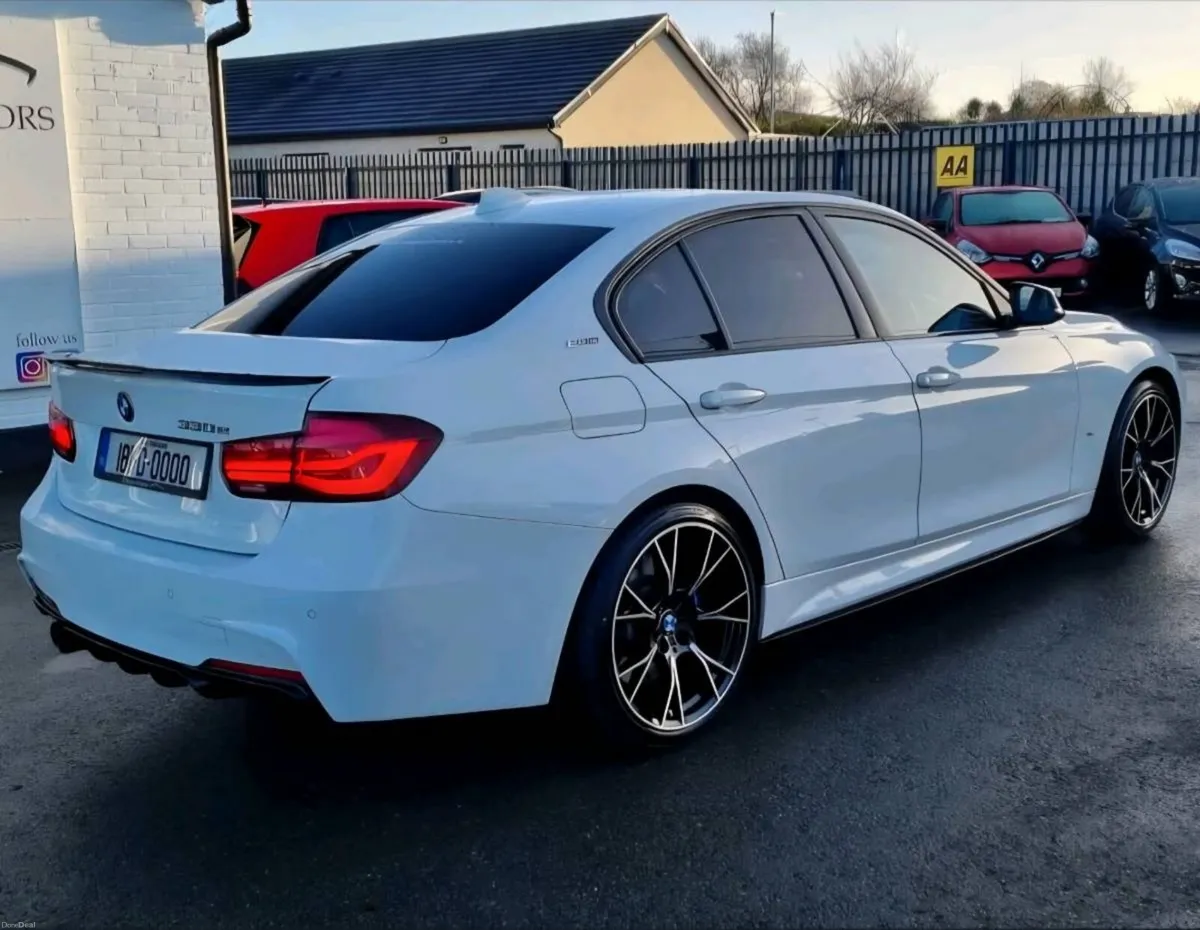 BMW 330E M SPORT SHADOW EDITION - Image 2