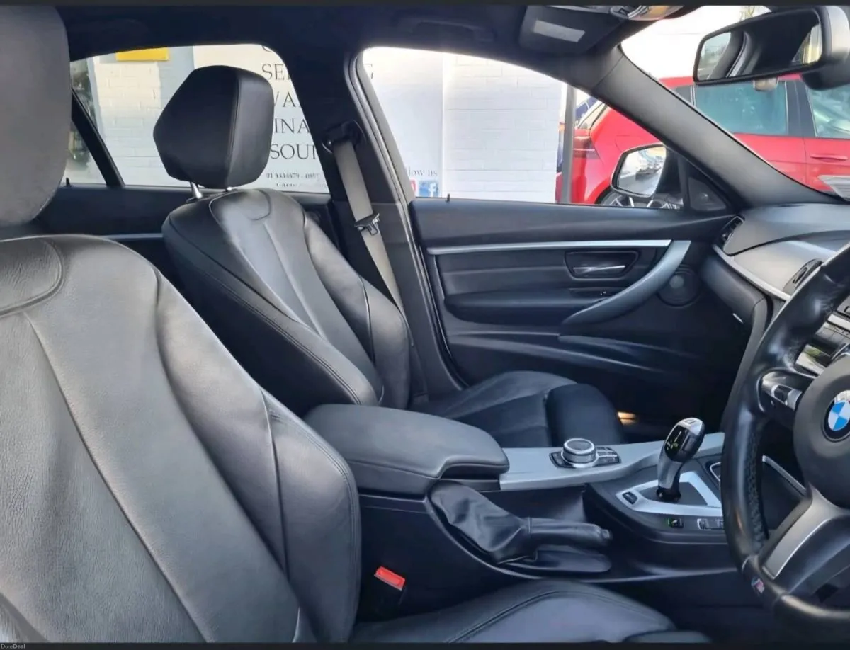 BMW 330E M SPORT SHADOW EDITION - Image 4