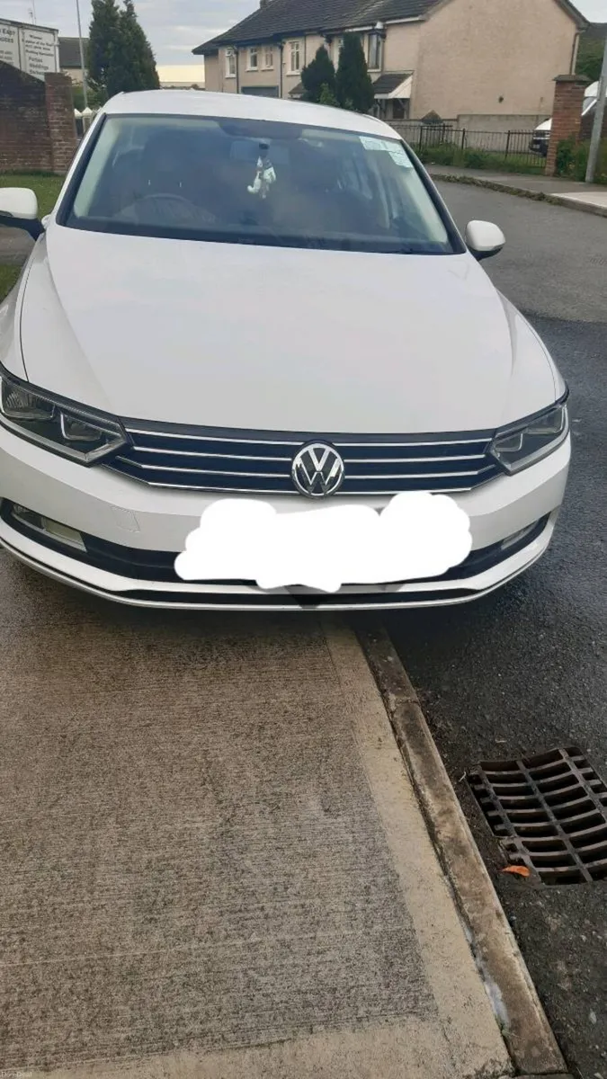 VW PASSAT 2015 - Image 1