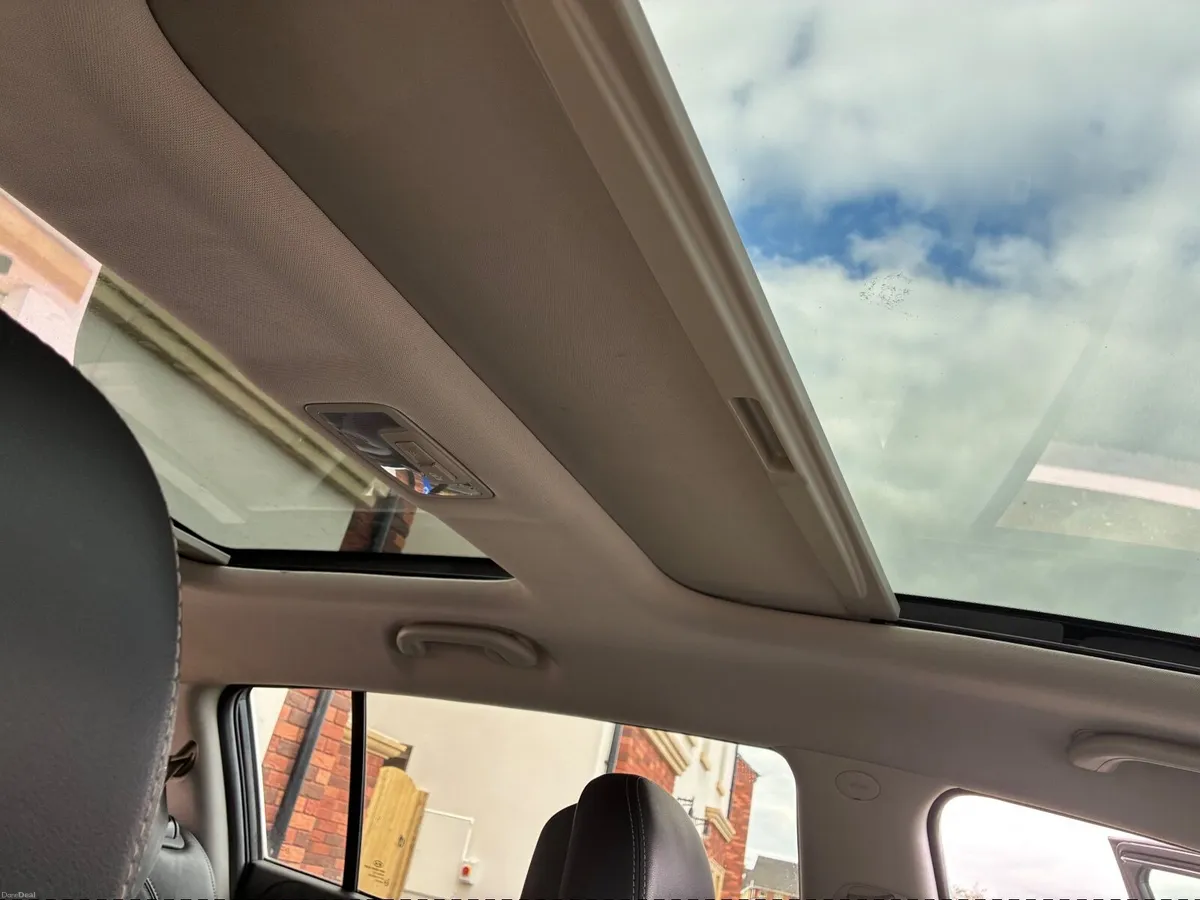 Kia Sportage 2011 - Image 2