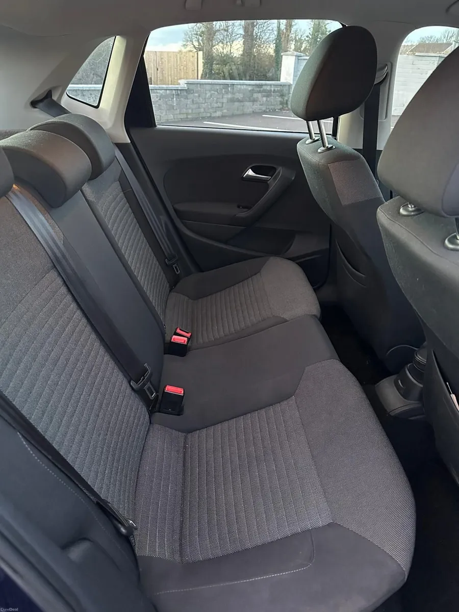 Volkswagen Polo 2011 - Image 4