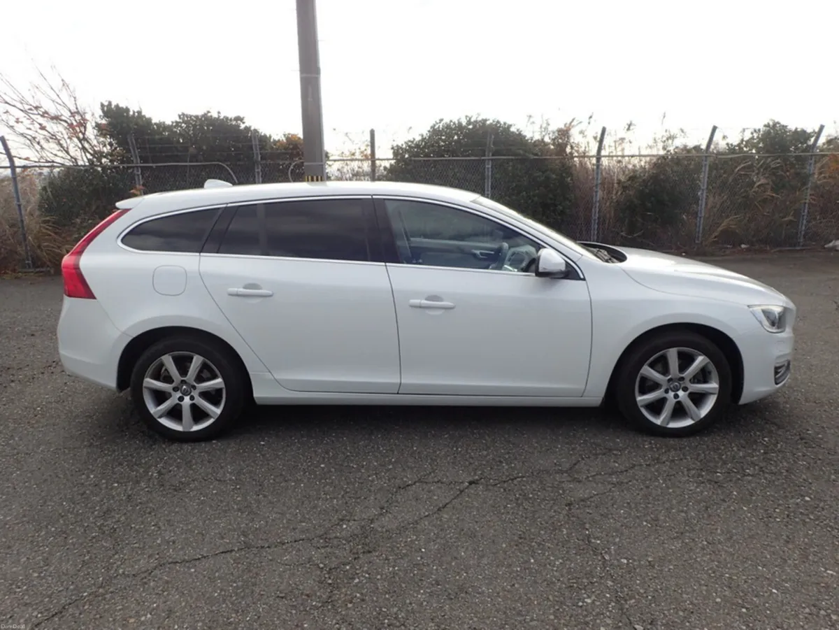 Volvo V60 2.0 - Image 3