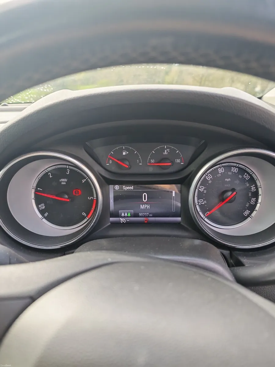 Vauxhall Astra 2016 - Image 1