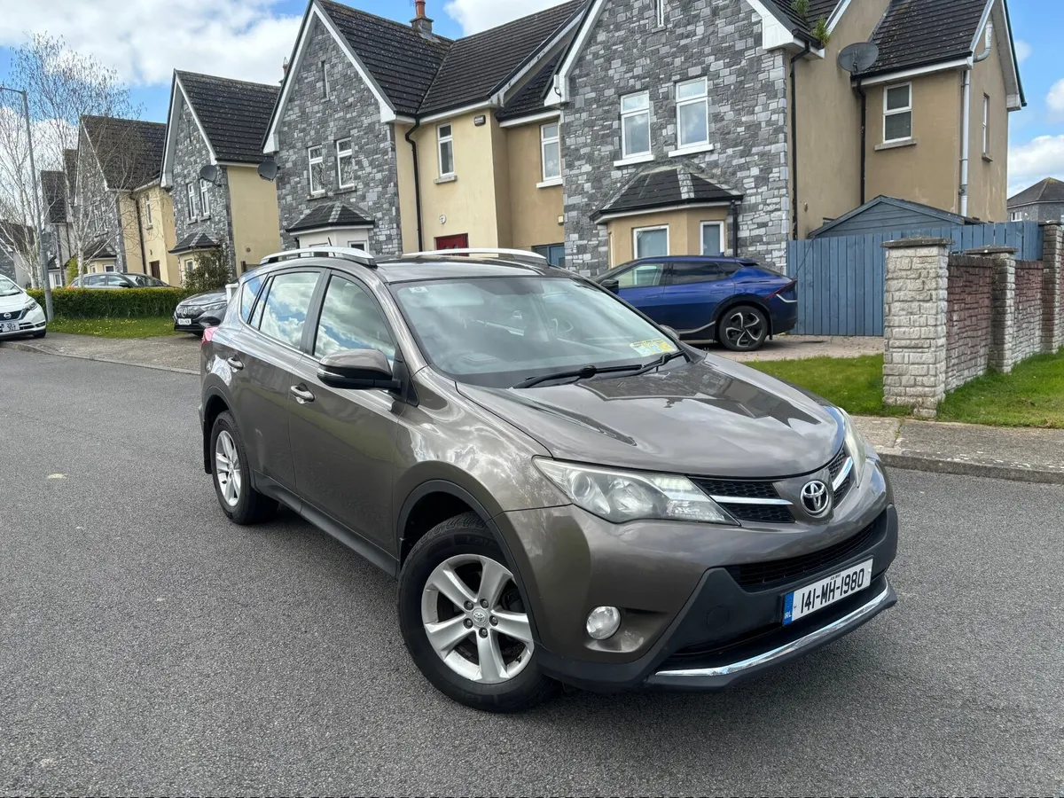 2014 Toyota RAV4 Luna model high spec 2.0 d4d - Image 1