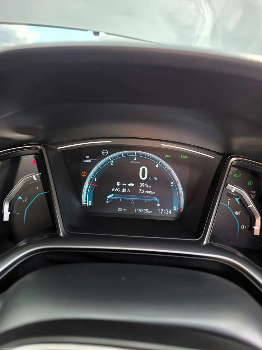Honda Civic 2018 - Image 3