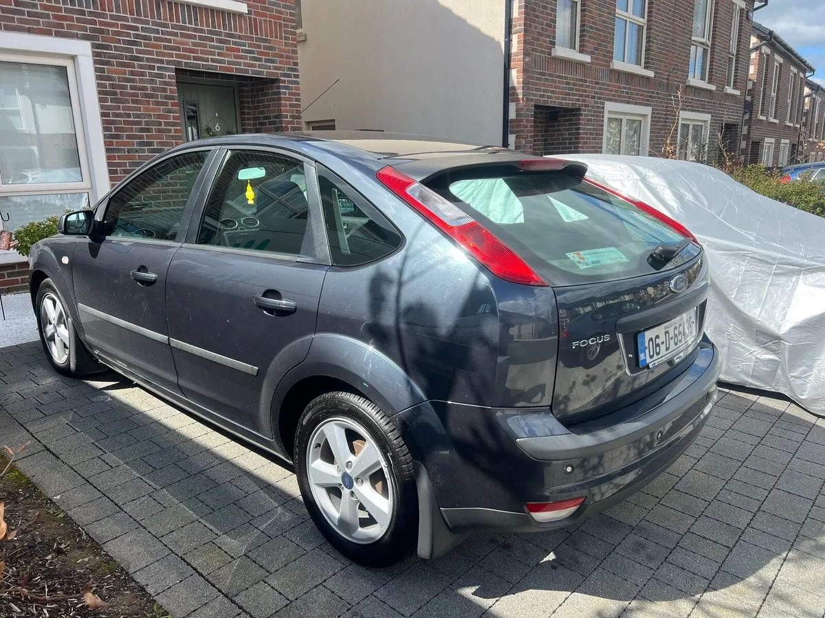 Ford Focus Zetec 1.6 - Image 3