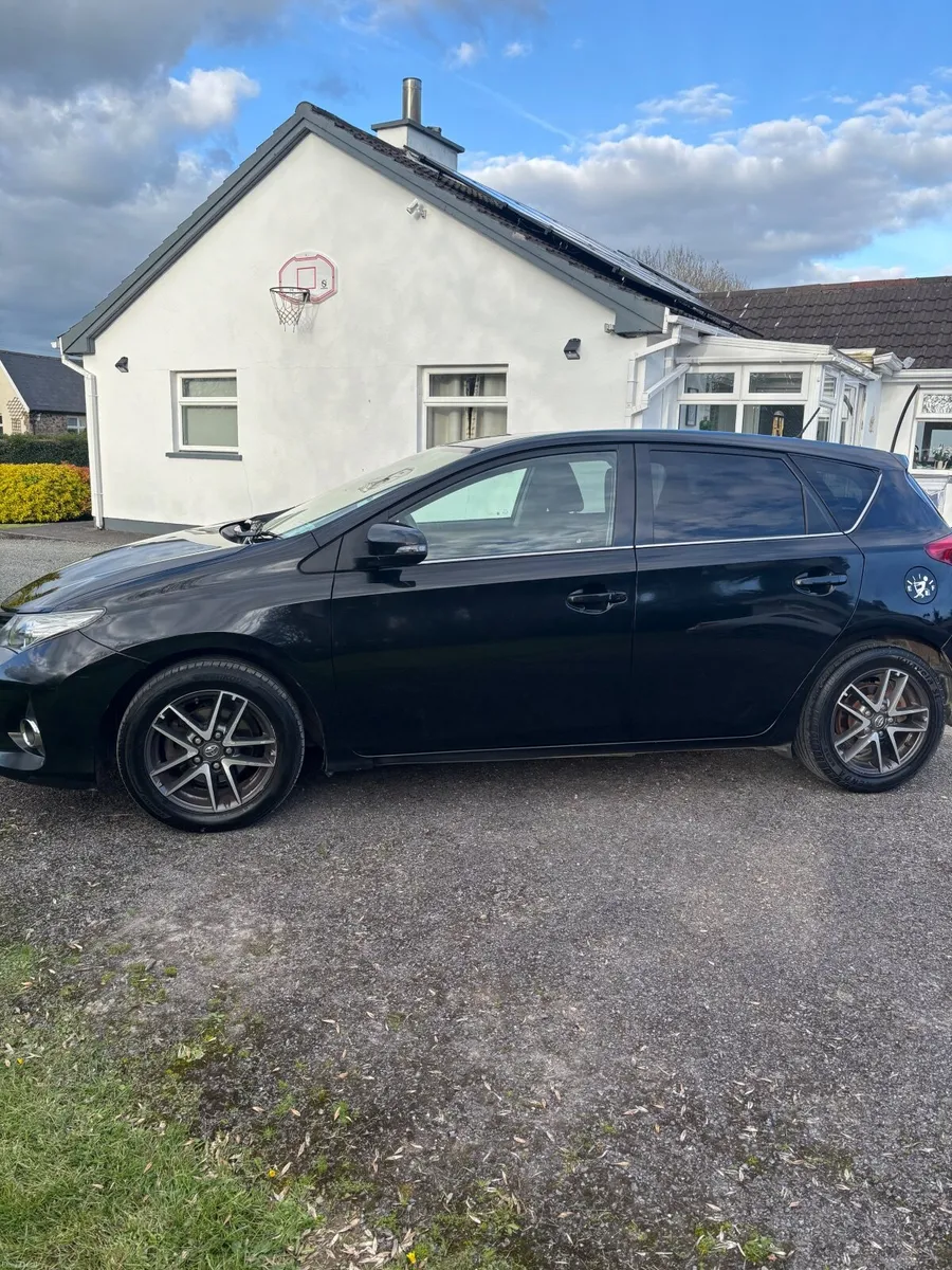 2014 Toyota Auris 1.4 Diesel - Image 2